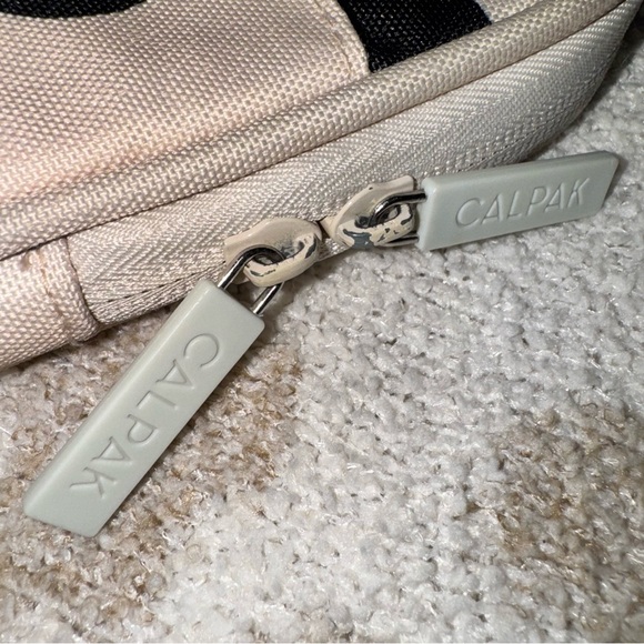 Calpak Laptop Sleeve - Picture 8 of 11